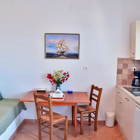 Lefkanthemo Apartmán *